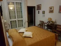 HOLIDAY HOUSE WITH LARGE GARDEN CENTRAL SWEATER AREA (LE) Hotels in Maglie