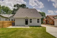 Brand NEW Spacious 5-bedroom house in awesome Springfield near MSU and Mercy