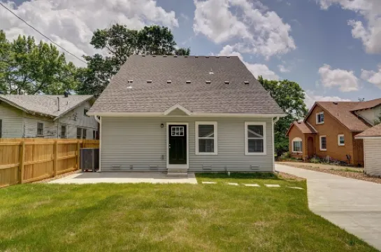 Brand NEW Spacious 5-bedroom house in awesome Springfield near MSU and Mercy