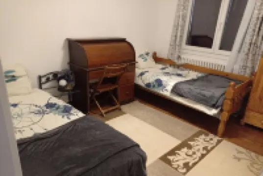 Maison Dans une Villa Charmant