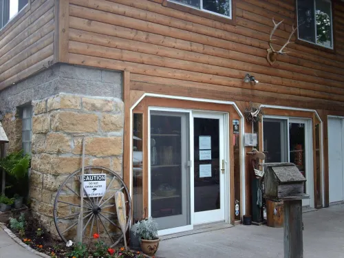 Fly Fishing River Chalet, Fly Shop, Guides, Schools, & Kayaks! 裡弗福爾斯住宿飯店