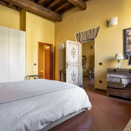 Holiday house with 4 beds and 2 bathrooms in the centre 50 m from the castle