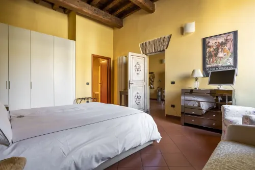 Holiday house with 4 beds and 2 bathrooms in the centre 50 m from the castle