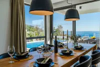 Breathtaking luxury villa 400m2 Amazing View Infinity Pool Whirlpool Sauna Hotel a Bast