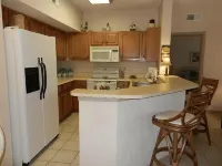 Condo - 10 Min to Fort Myers Beach. Close to Sanibel Island. Great Location!