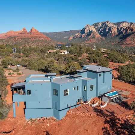 NEW Sedona Uptown Dream 4BR Wow! Views! Pool & Spa