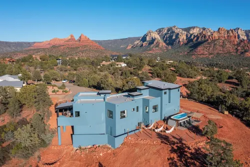 NEW Sedona Uptown Dream 4BR Wow! Views! Pool & Spa