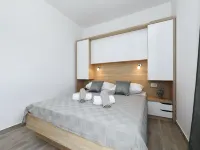 Modern apartment for 4 people with pool use Hotels near Seline AUTOCAMP Pisak