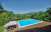 Charming spacious 1500s stone farmhouse with private pool