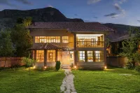 Family friendly—Work friendly Hotels near Urubamba