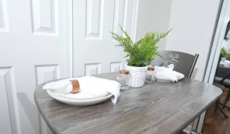 Cheerful 2 Bedroom Townhouse