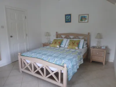 Luxury 2 bedroom apartment with stunning sea views on Barbados West Coast Hotels in 