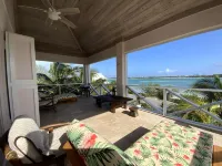 The Penthouse with Sweeping Views of Cocoa Bay Beach , Green Turtles & Rays Hotels in Green Turtle Cay