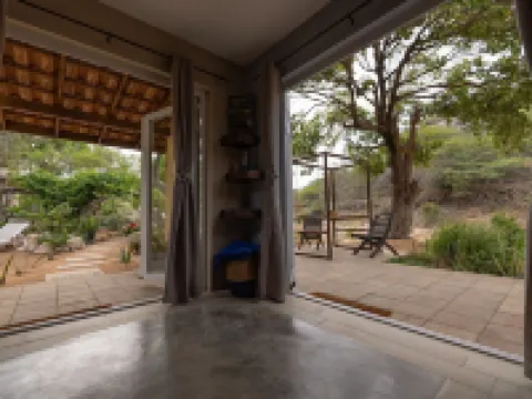 Off grid living! Enjoy and love the Nature! Hotels in Savaneta