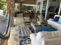 Exclusive house in Ilha with beach and sea view.
