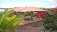 ANNSRENTAL Luxury Beachfront  - Stunning Views - Private Pool -  Steps Hotels near Isla Paridita Corporate Office - The Lost Island of Baru - Private island eco-adventure experience