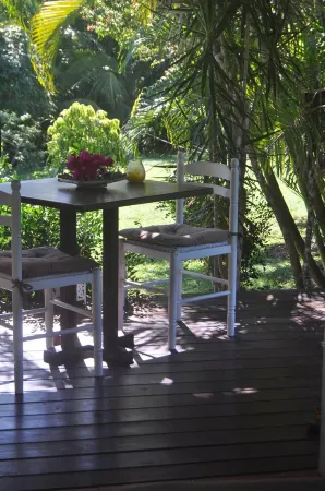 Bohemian tropical cottage, homestay 5 minutes from the Diamant beach ... Отели в г. Ле Диаман