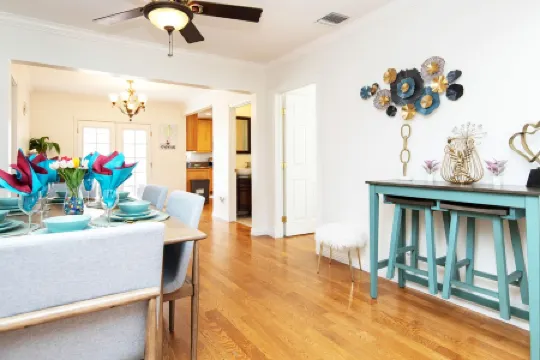 Spacious Charming 4BR 3BA Home with Outdoor Pool & Patio