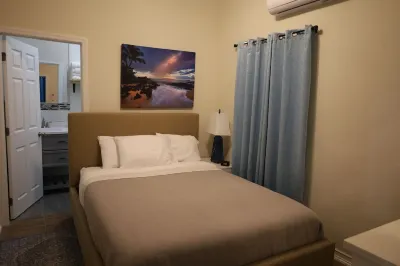 Forget your worries in this serene space. Pool view, top floor. Privacy gate.