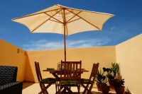 Few Steps to the Beach - Near Tres Irmaos Beach and Close to Alvor Village