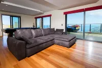 The Boat House II / The Boat House II Hotels in Arco da Calheta