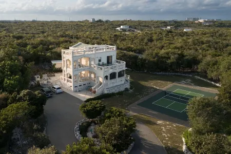 Sea Castle with Pickleball Court in Paradise, Long Bay.
