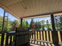 Spacious & Private Waterfront Cottage Near Barrys Bay & Algonquin Park