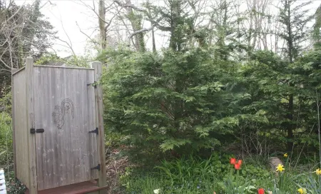 Cottage near bay beach- 1 Bd/1Ba