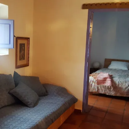 Peacefully located romantic apartment Sierraymar