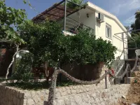 Peacefully quiet place. Hotels in Dobra Voda