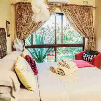 Serene home with enough bedrooms and bathrooms for a family travelling together. Rooms
