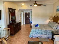 Grande Bay Resort - Mojo Blue Luxury Studio Beachfront! Hotels in 