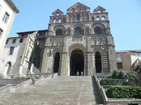 The Petit St Jacques at the foot of the Rocher d'Aiguilhe Hotels in Aiguilhe