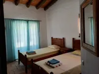 Secluded 2 Bedroomed Country Cottage with Private Pool north of the Algarve Ourique otelleri