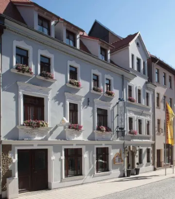 Ringhotel Schlossberg Отели в г. Заале-Орла