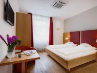 Hotel Kolping Hotels in Merano