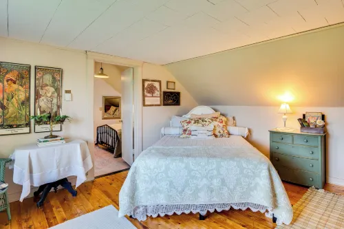 True North Farm House - Historic Family Home - 3-Star