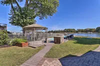 Grasonville Home w/ Private Pool on the Water - Homestays