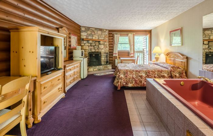 Highland Hills Motel & Cabins