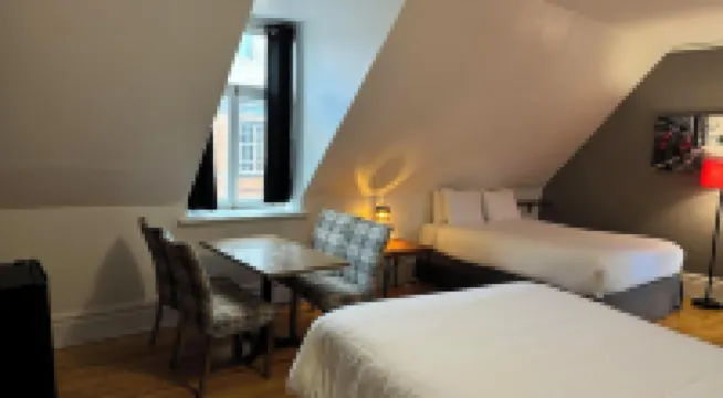 E-酒店德格里松