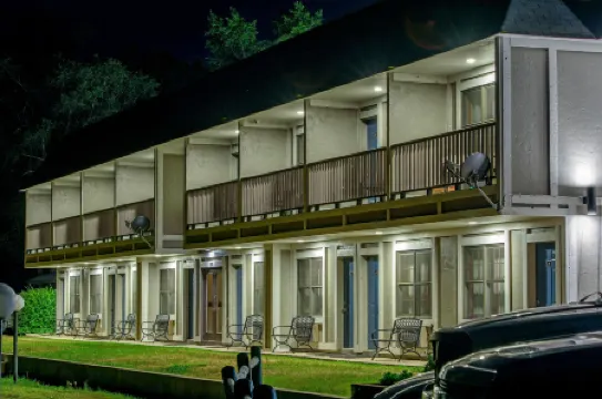 The Gunnison Inn at Dos Rios Golf Course