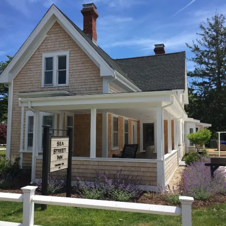 Sea Street Inn