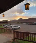 The Rim Rock Inn - con vistas a la montaña