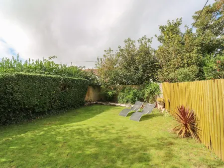 Cinders Loft Отели рядом с достопримечательностью «Портрит Бич»