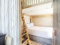 Posh Pod Отели в г. 