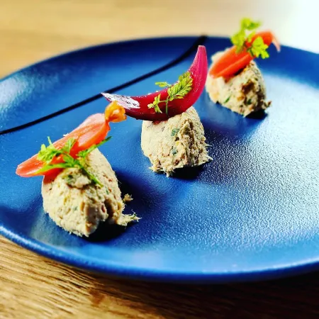 Logis Hôtel Restaurant l'Unique Отели в г. Безанкур