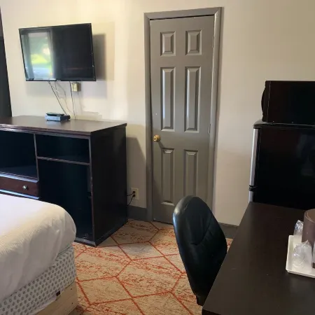 Stadium View Inn