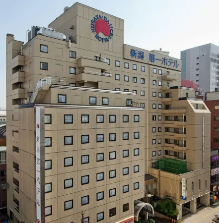 Niigata Daiichi Hotel Отели рядом с достопримечательностью «Niigata Nippo Media Ship»