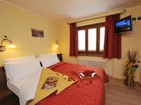 Hotel le Petit Abri Hotels in Champoluc