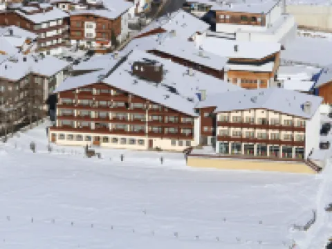 Thermal-Badhotel Kirchler Hotels in Tux